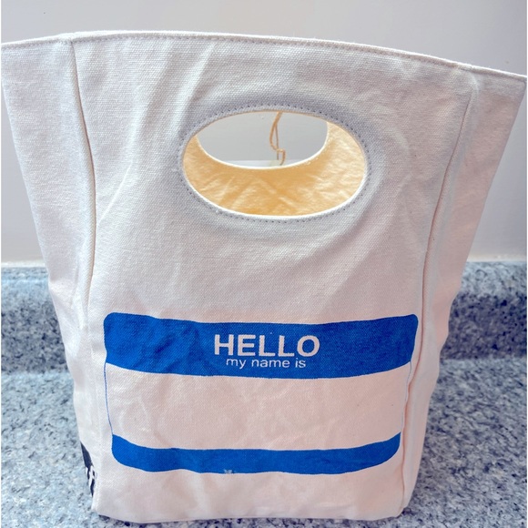 Fluf lunch bag 🛍️ “hello my name is” 🩵 - Picture 2 of 9
